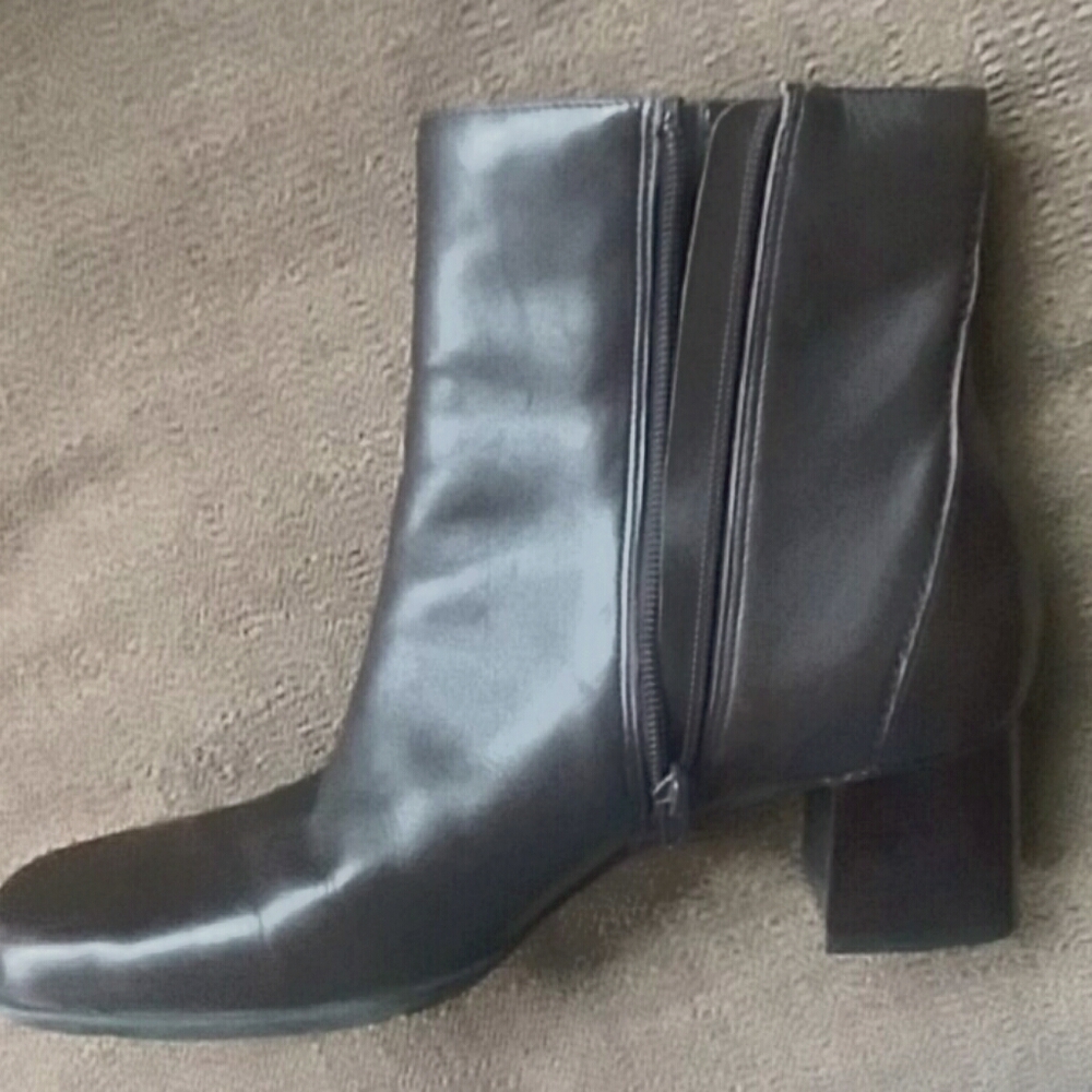 Ankle boots